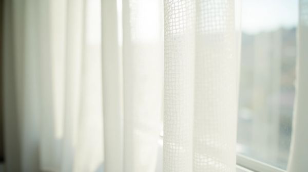 Protección eficaz con tela sombra ultra densa para tu espacio